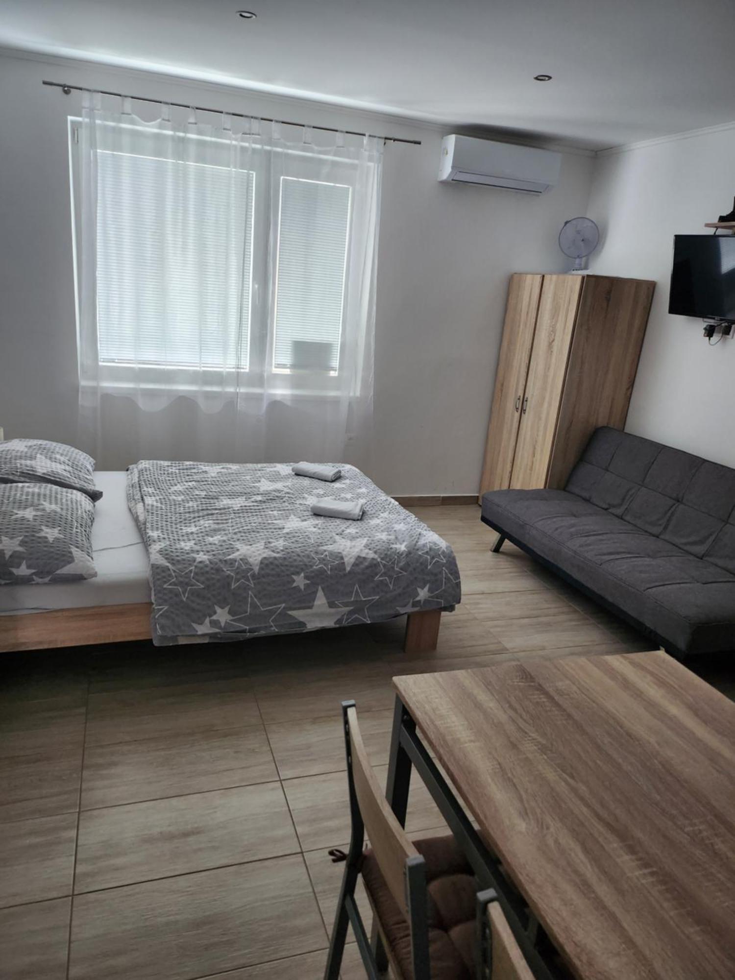 Apartmany Roland Veľký Meder Buitenkant foto